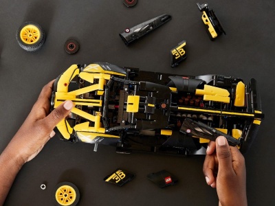 LEGO TECHNIC BOLID BUGATTI 42151 - Img 4