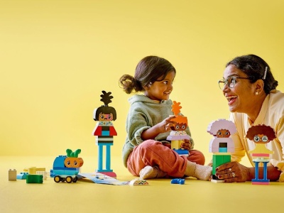 LEGO DUPLO OAMENI CONSTRUIBILI CU EMOTII MARI 10423 - Img 3