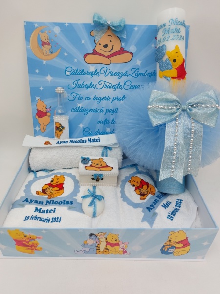 Trusou Botez Winnie The Pooh Cu Lumanare 40 cm
