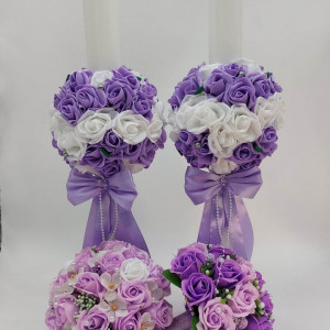 Set Nunta Mov 2 Lumanari Personalizate Si 2 Buchete Cu Flori Artificiale - Img 2