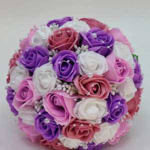 buchet-mireasa-cu-flori-de-sapun-mov