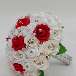 Buchet Mireasa Cu Flori Artificiale Albe Si Rosii - Img 2