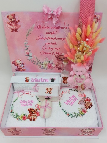 Trusou Botez Fetita Cu Ursulet Roz Si Lumanare