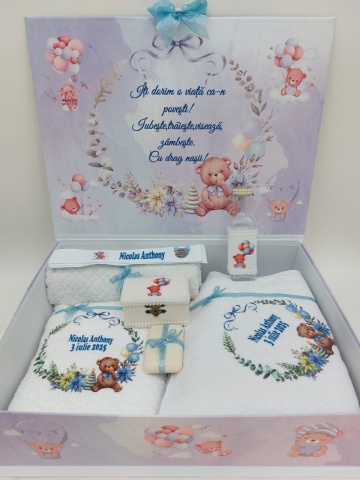 Trusou Pentru Botez Baiat Si Lumanare Cu Trandafiri Criogenati Bleu - Img 3