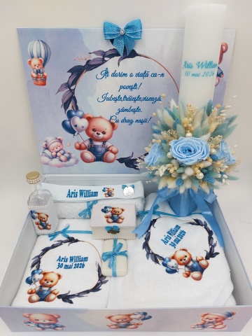 Trusou Botez Personalizat Si Lumanare Cu Trandafiri Criogenati