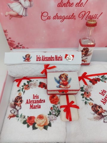 Trusou Botez Rosu Cu Ingeras Si Lumanare Personalizata - Img 4