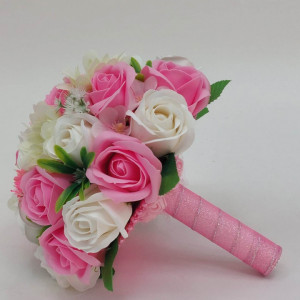 buchet-nunta-cu-trandafiri-si-anemone