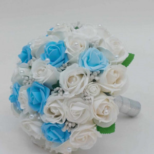 Buchet Mireasa Cu Flori De Sapun Bleu Si Albe - Img 2