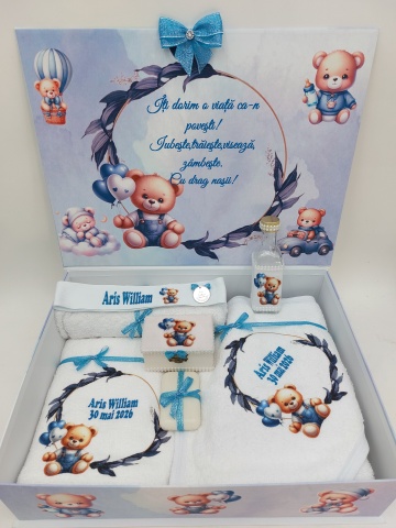 Trusou Botez Personalizat Si Lumanare Cu Trandafiri Criogenati - Img 2