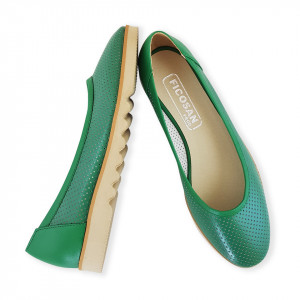 Balerini din piele naturala perforata verde Izabella