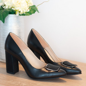 Pantofi cu toc din piele naturala neagra