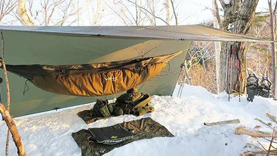Camping cu hamacul iarna