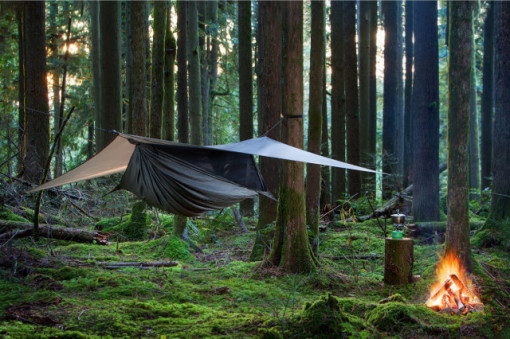 Hamac Hennessy Expedition Zip - M16 in padure