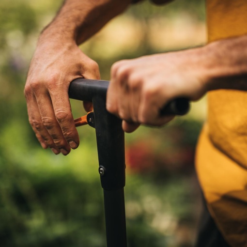 FISKARS Ergo Standing Bulb Planter - 1057078 - Img 4