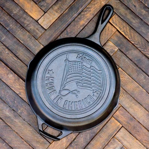 Tigaie adanca rotunda din fonta cu maner si logo American Flag Lodge 26 cm L - Img 8