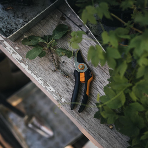 Foarfeca pentru gradina pas cu pas Fiskars Solid (P321) - Img 6
