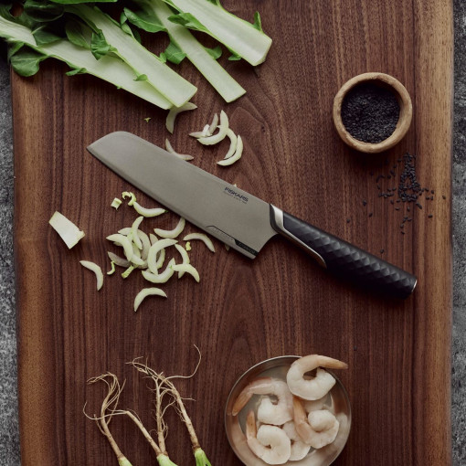 Cutit santoku Fiskars Titanium, 20 cm - Img 6