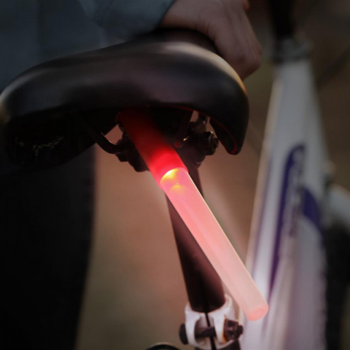 Bet luminos cu LED Coghlans Lightstick rosu - C2202 3