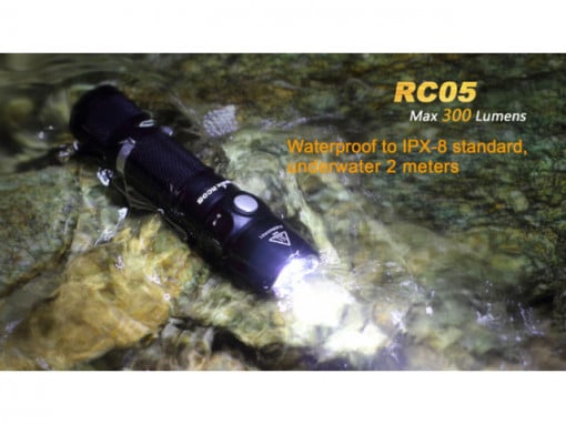 Lanterna Fenix RC05 300 lumeni 90 metri 5
