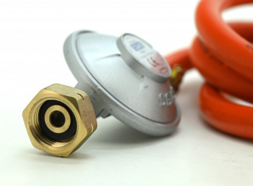 Set regulator de presiune + furtun 1.5m 30mBar Cattara TT13607 - Img 3