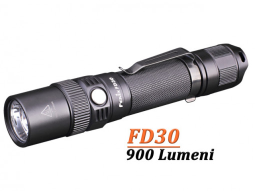 Lanterna Fenix FD30 900 lumeni 200 metri