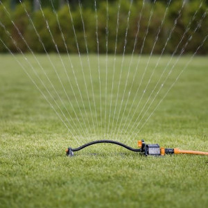 Aspersor oscilant Fiskars, 17 jeturi de pulverizare - Img 2