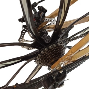 Bicicleta BR Tornado ProMG 24", jante MAGNEZIU, 21 viteze, frane pe disc, cadru din aluminiu 13", manete secventiale, maro - Img 12