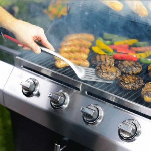 Spatula premium pentru gratar Char-Broil - 140597 utilizare