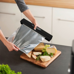 Suport din plastic pentru folie alimentara de aluminiu, negru, 38x7 cm, Wenko Black Outdoor Kitchen - 55029100 - Img 6