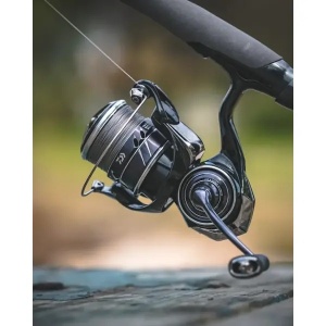 Mulineta Spinning Daiwa 23 Tatula MQ LT 2500D-XH - Img 2