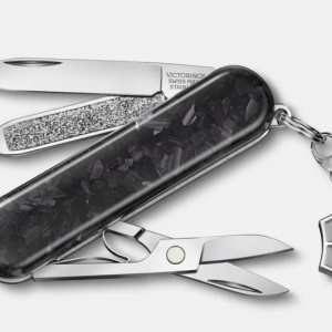 Briceag Victorinox Classic SD,58 mm, Brilliant Carbon 0.6221.90