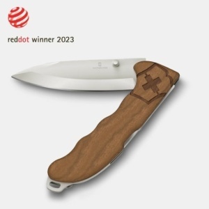 Briceag Victorinox Evoke Alox One Hand,136 mm, Wood 0.9415.D630