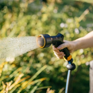 FISKARS Pistol pentru stropit cu jet ploaie Fiskars Solid - 1070837 - Img 7