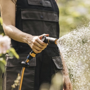 FISKARS Pistol pentru stropit, jet ajustabil, control la deget, Comfort - 1065487 - Img 4