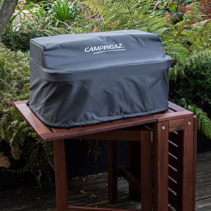 Husa Premium pentru Campingaz Attitude 2100 - 2000035417 pe gratar lateral
