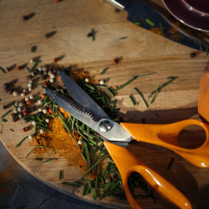 Foarfeca bucatarie Fiskars, 18 cm - Img 5