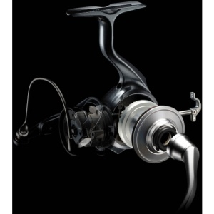 Mulineta Spinning Daiwa 24 Certate FC LT 2500 - Img 3