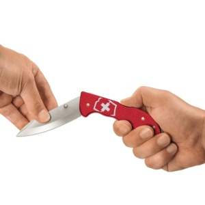 Briceag Victorinox Hunter Pro Alox, Rosu - 0.9415.D20 - Img 6