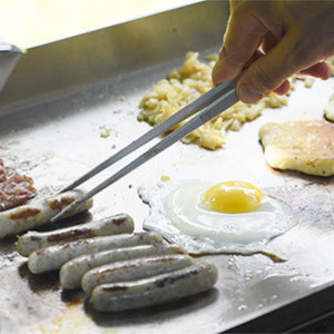 Cleste de precizie din otel pentru gratar  Campingaz - 2000035418 utilizare carnati