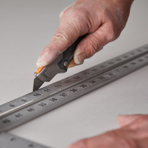 FISKARS Cutit utilitar cu lama trapezoidala Fiskars CarbonMax, 182 mm, 200 g - 1027222 - Img 7