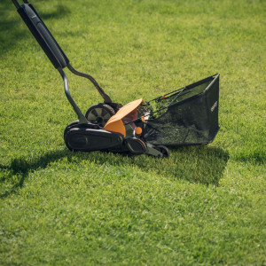 Masina manuala de tuns gazonul Fiskars StaySharp Max, 610 mm, 20 kg - Img 6