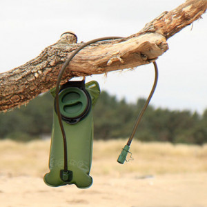 Sistem de Hidratare pentru apa 2L DD Hammocks - 0707273933409 in copac