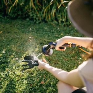 FISKARS Pistol pentru stropit cu 3 jeturi Fiskars Solid Multi - 1070836 - Img 7