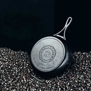 Tigaie adanca rotunda din fonta cu maner triplu asezonata Lodge Blacklock 26 cm - L-BL96SK - Img 7