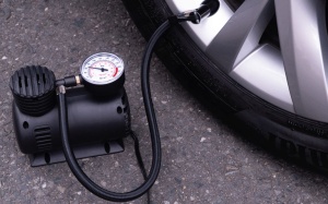 Compresor Auto 12 Volti 18 Bar