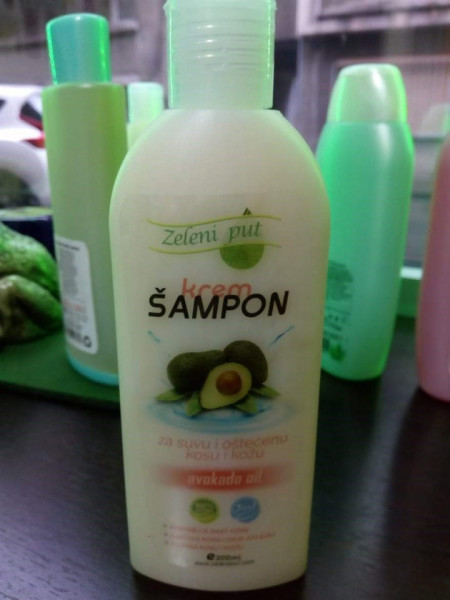 KREM ŠAMPON SA AVOKADOVIM ULJEM