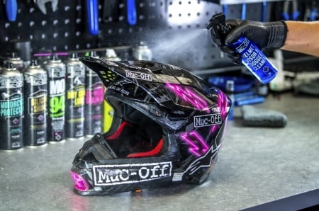 Visor, lens &amp; goggle cleaner MUC-OFF 219 250ml - Img 2