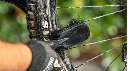Tyre &amp; cassette brush MUC-OFF 369 - Img 7