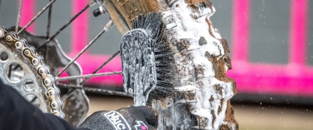 Tyre &amp; cassette brush MUC-OFF 369 - Img 8