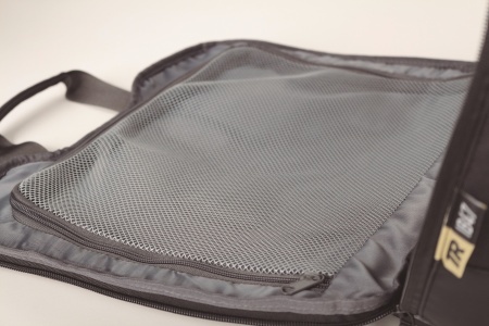 Cutie laterala aluminiu SHAD Terra TR36 D0TR36100RB Editie Black dreapta - Img 3